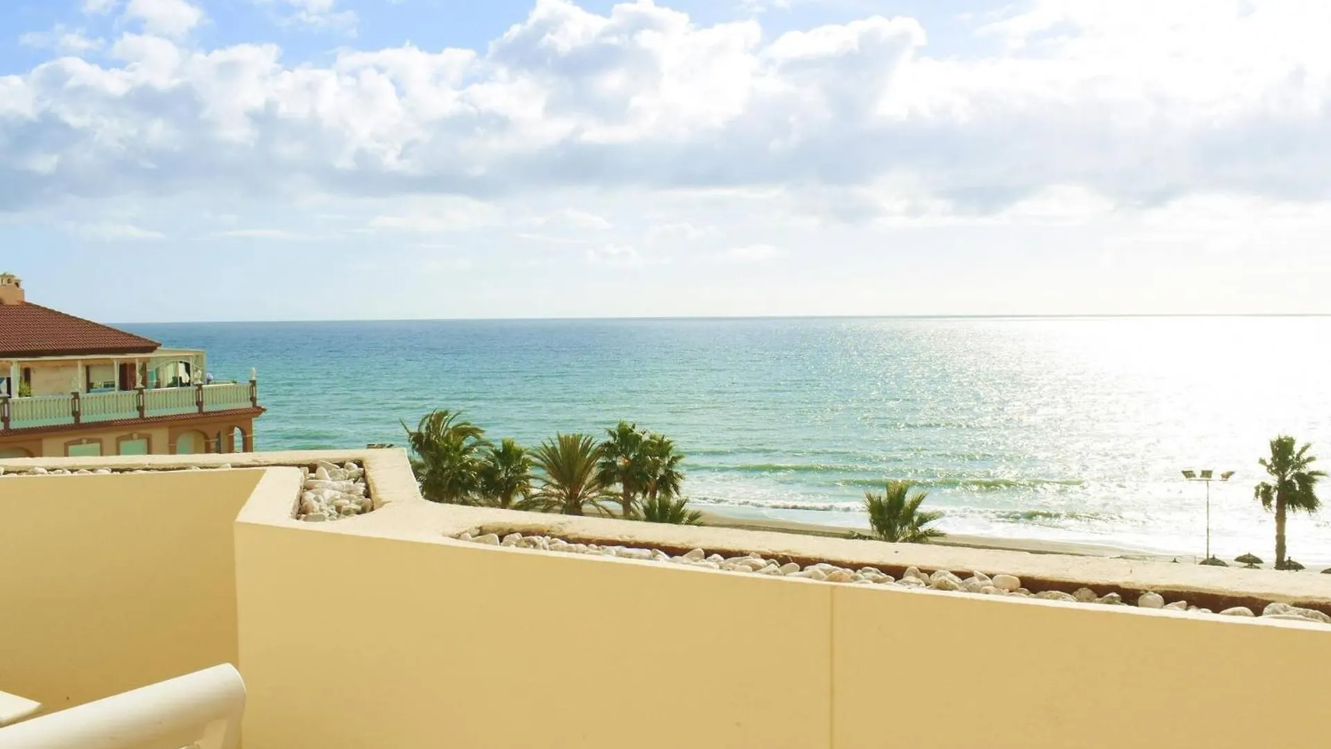 Appartement Magnifico Atico Frente Al Mar En Ricon De La Victoria à Rincón de la Victoria
